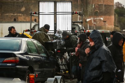 preparation travelling voiture par equipe image sur REouge Sang