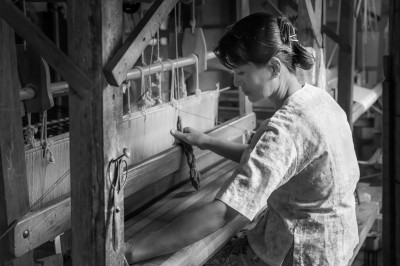 Women at work in  Silk Factory Inle Lake-5685-Modifier