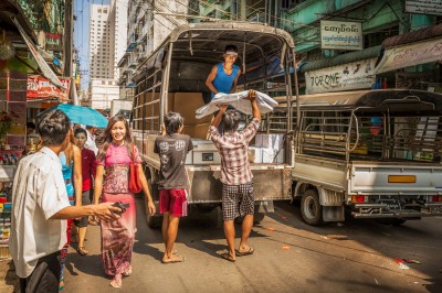 Pretty women in Rangoon Street-3961-Modifier-2