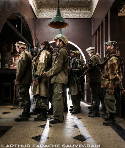 Lieutenant Amanullah et ses hommes dans Kaboul Kitchen Saison 2