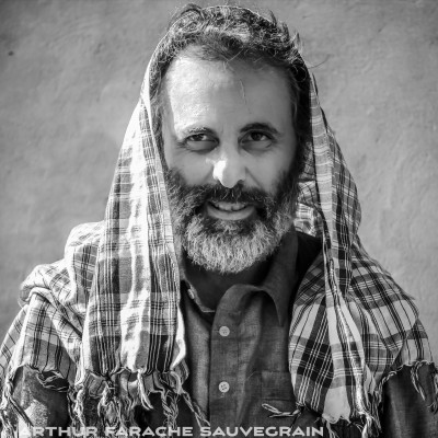 Portrait de Gilbert Melki sur KK saison 2 B&W-Modifier