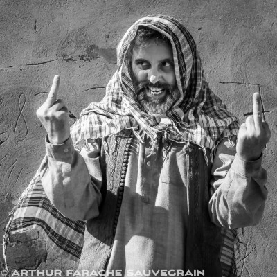 Gilbert Melki  otage chez les talibans sur KK saison 2 B&W -0627-Modifier